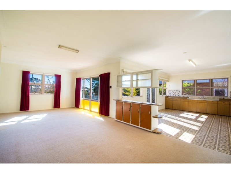 260 James Street, Harristown QLD 4350