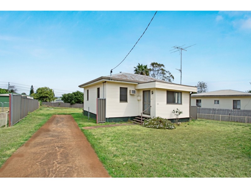 10 Lemnos Street, Harlaxton QLD 4350