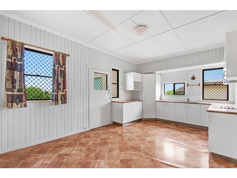 10 Lemnos Street, Harlaxton QLD 4350
