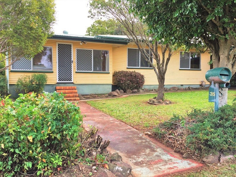 35 Tara Street, Wilsonton QLD 4350