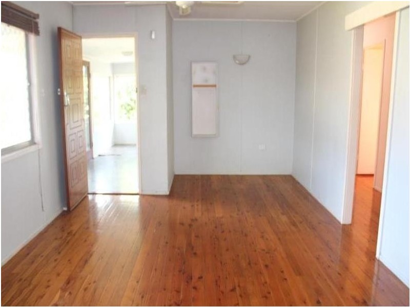 35 Tara Street, Wilsonton QLD 4350