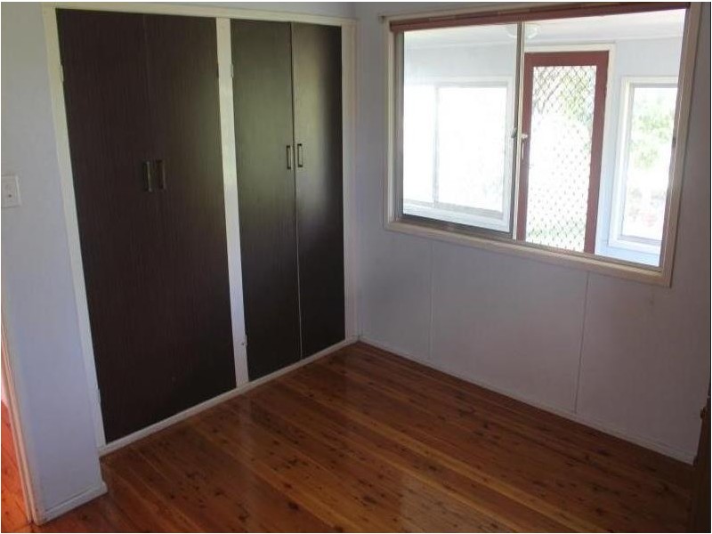 35 Tara Street, Wilsonton QLD 4350