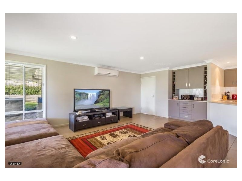 17 Pelling Court, Westbrook QLD 4350