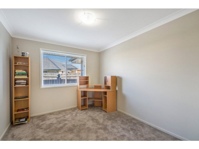 17 Pelling Court, Westbrook QLD 4350