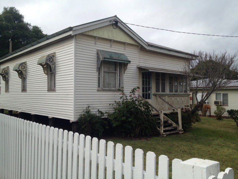 23 Bristol Street, Newtown QLD 4350