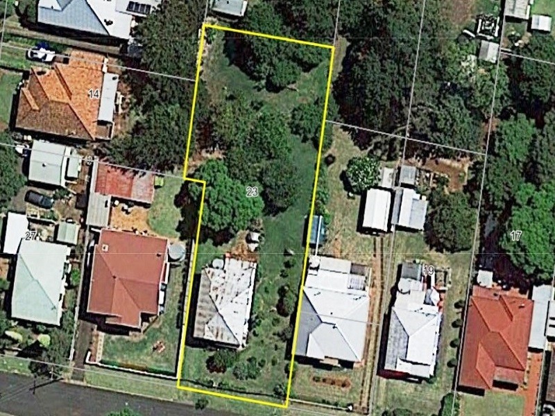 23 Bristol Street, Newtown QLD 4350