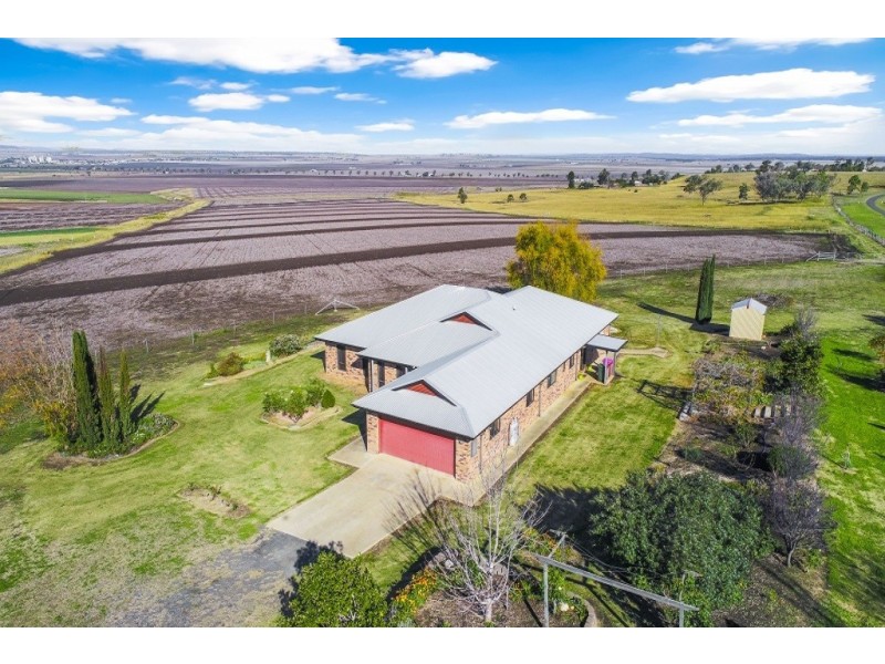 202 Mount Molar Road, Clifton QLD 4361