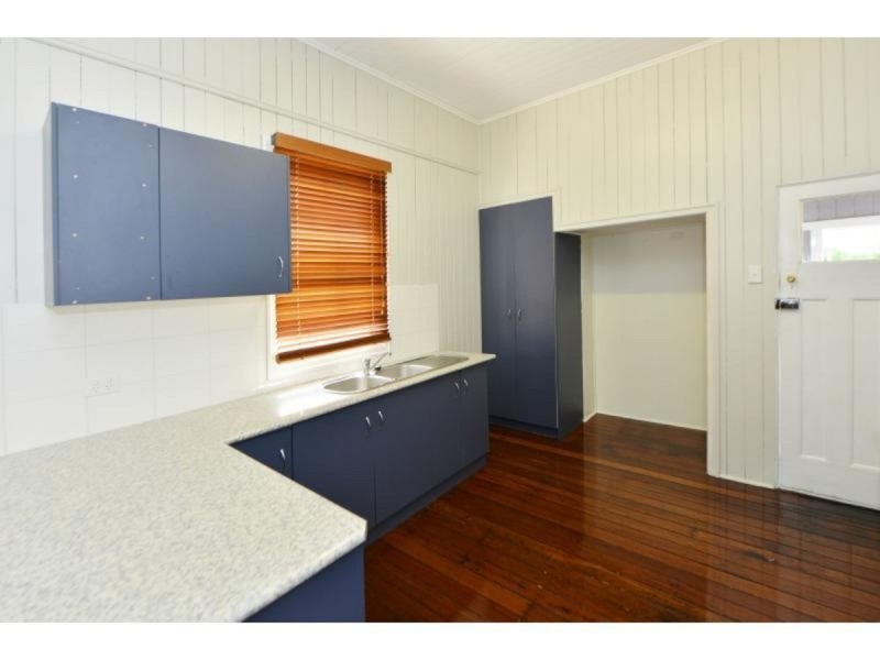 37A Anzac Avenue, Newtown QLD 4350