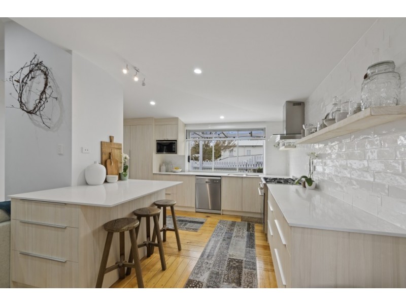 14 John Street, East Toowoomba QLD 4350