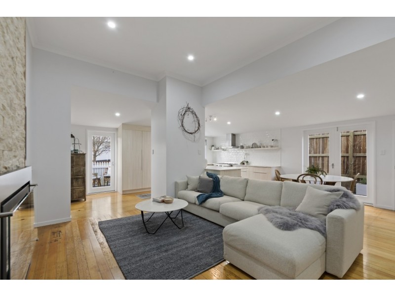 14 John Street, East Toowoomba QLD 4350