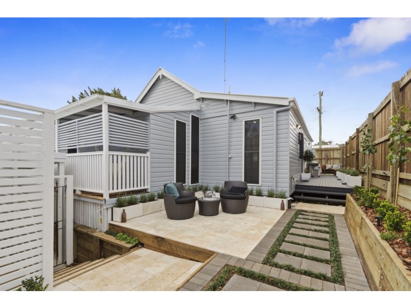 14 John Street, East Toowoomba QLD 4350