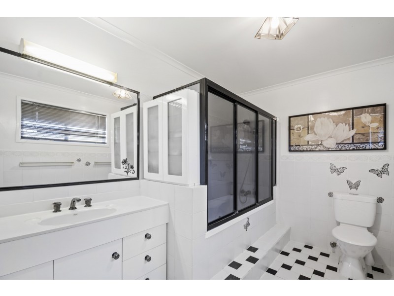 29 Jimbour Drive, Newtown QLD 4350