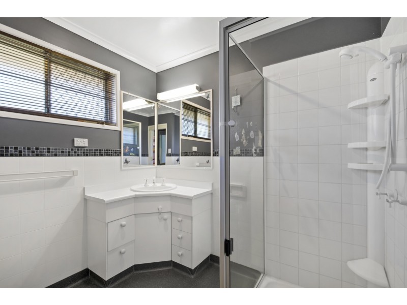 29 Jimbour Drive, Newtown QLD 4350