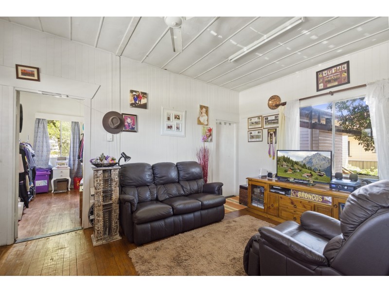 1 Goode, Newtown QLD 4350