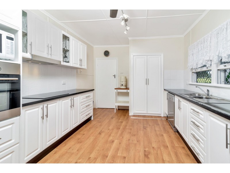 15 Rosina Street, Newtown QLD 4350