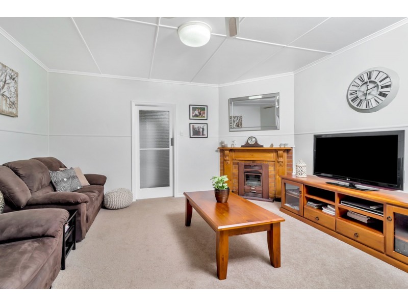 15 Rosina Street, Newtown QLD 4350