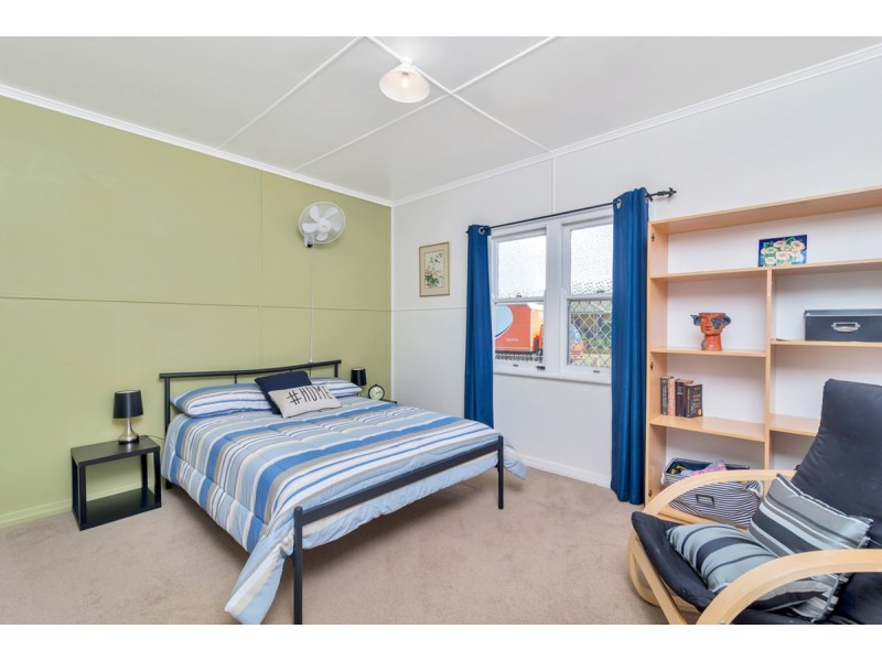 15 Rosina Street, Newtown QLD 4350