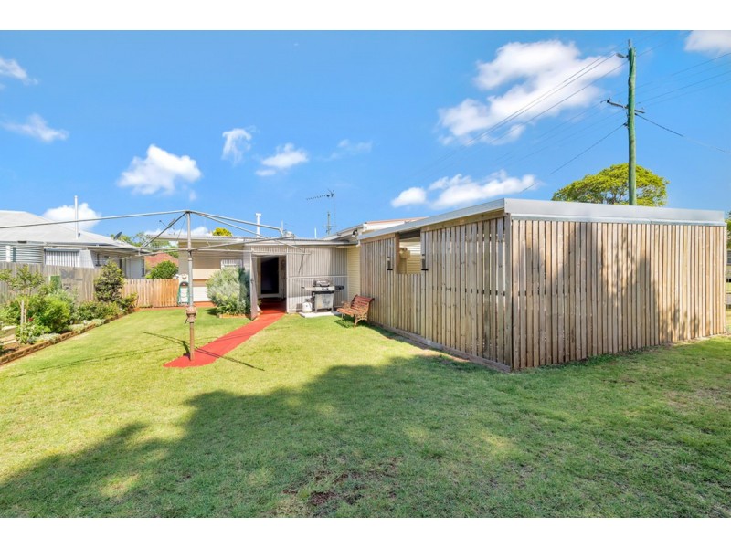 15 Rosina Street, Newtown QLD 4350