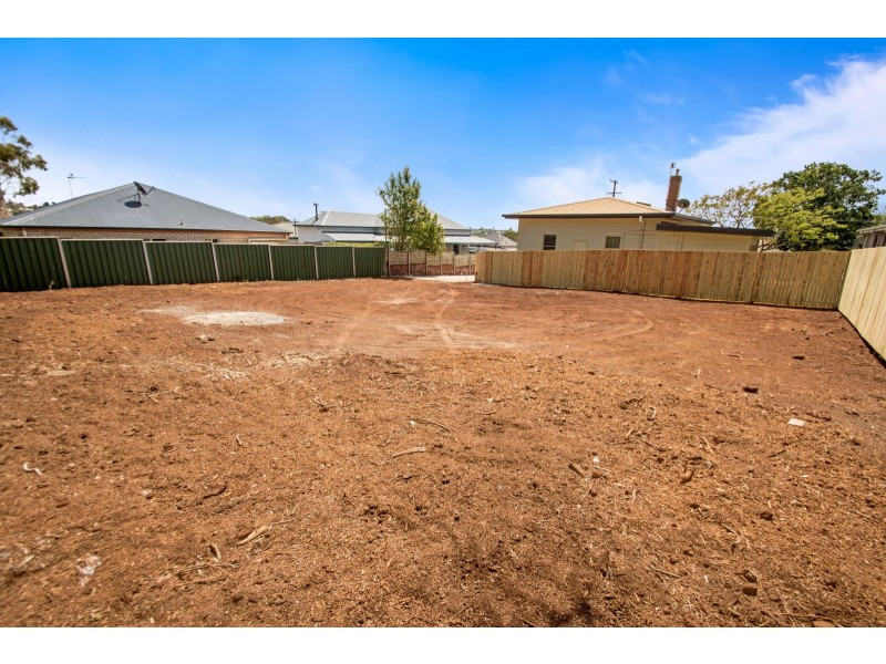 2d Grey Street, South Toowoomba QLD 4350