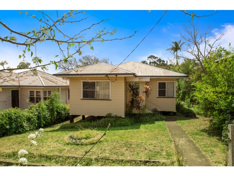 39 Cranley Street, South Toowoomba QLD 4350
