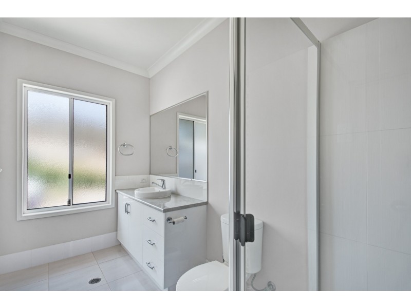 29 Hamblin Court, Mount Rascal QLD 4350