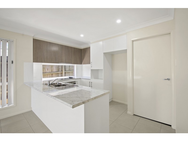 4/34 Mooney Street, Harlaxton QLD 4350