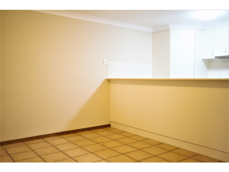 2/8 Luck Street, Darling Heights QLD 4350