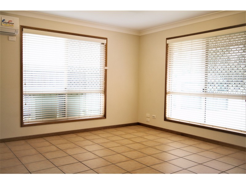 2/8 Luck Street, Darling Heights QLD 4350