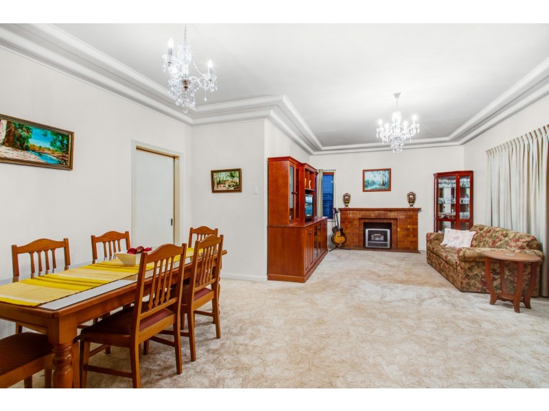 4 Allenby Street, Newtown QLD 4350