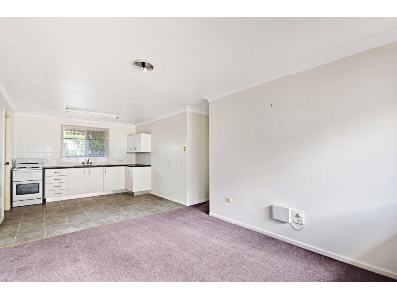 2/200 Mackenzie Street, Rangeville QLD 4350