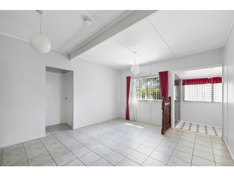 280 West Street, Kearneys Spring QLD 4350