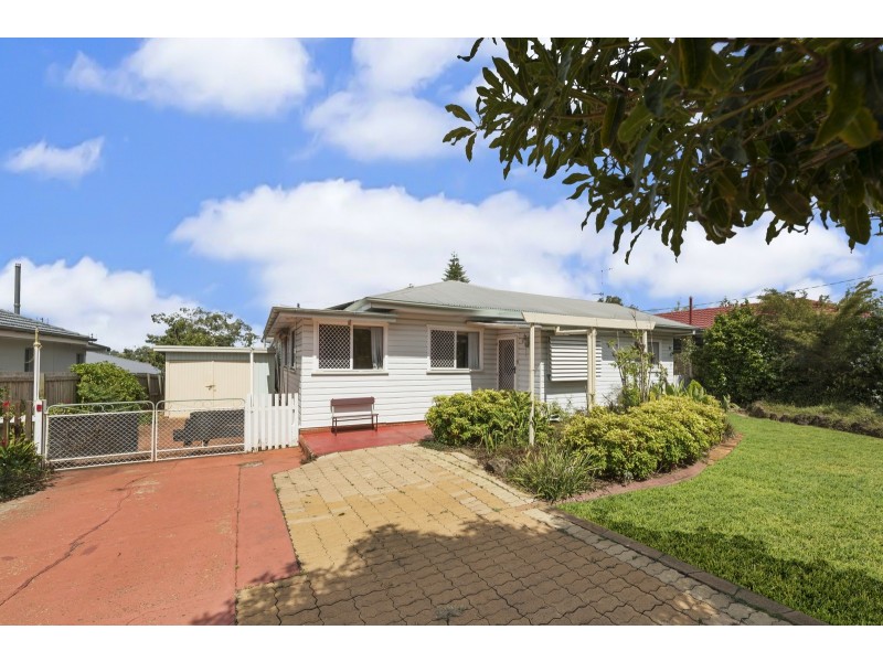 280 West Street, Kearneys Spring QLD 4350