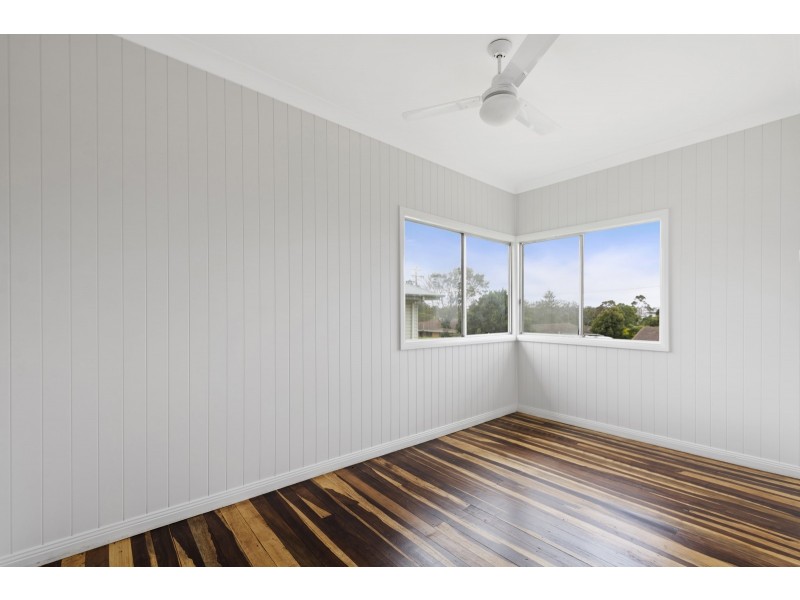 63 Glenvale Road, Newtown QLD 4350