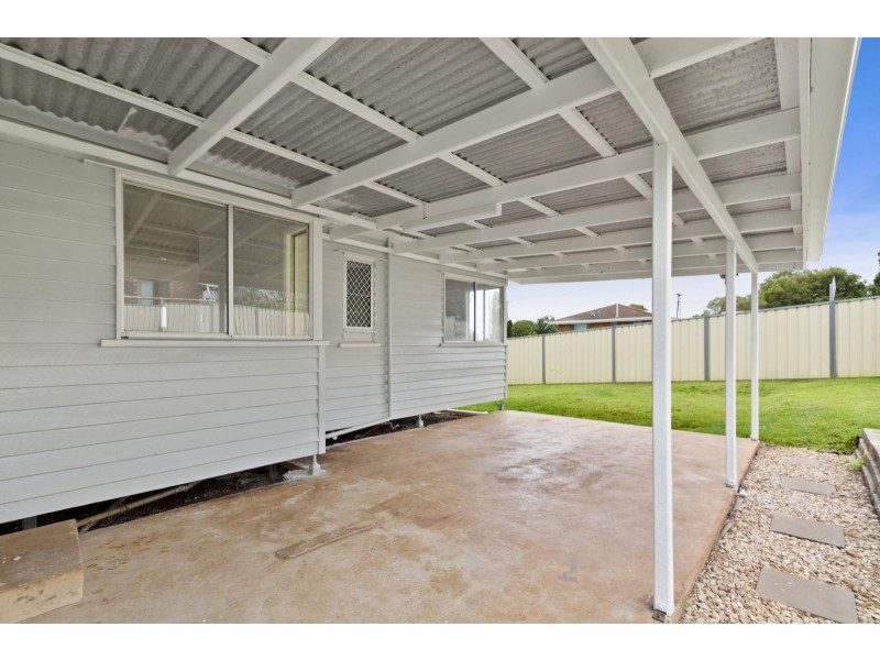 63 Glenvale Road, Newtown QLD 4350