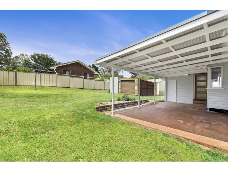 63 Glenvale Road, Newtown QLD 4350