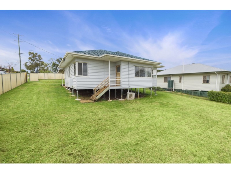 63 Glenvale Road, Newtown QLD 4350