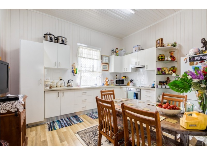 21 McDowall Street, Newtown QLD 4350