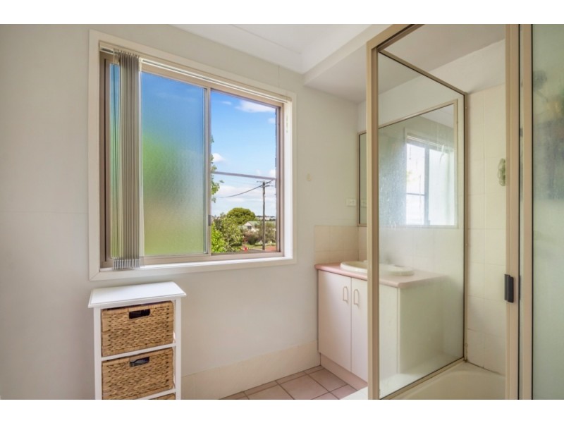 1/19 Noll Street, Kearneys Spring QLD 4350