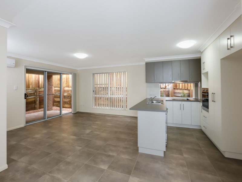 1/3 Harrison Court, Darling Heights QLD 4350