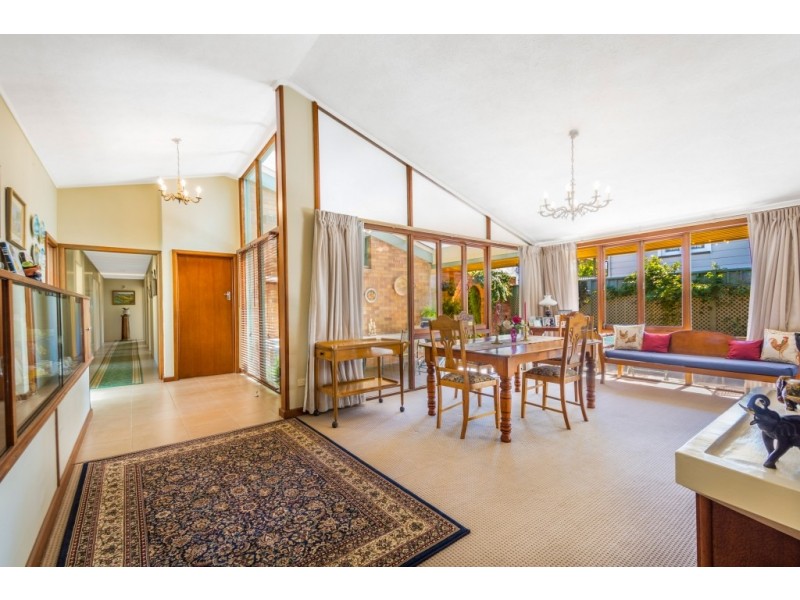 33 Anzac Avenue, Newtown QLD 4350