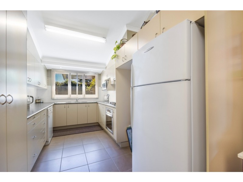 33 Anzac Avenue, Newtown QLD 4350