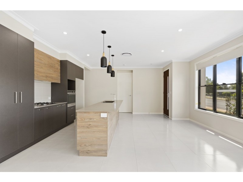 5/27 Yarrow Close, Middle Ridge QLD 4350