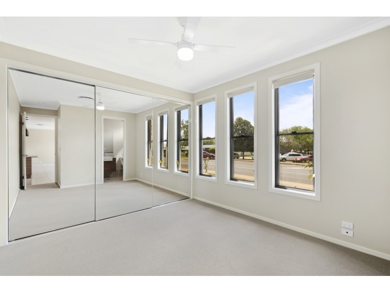 5/27 Yarrow Close, Middle Ridge QLD 4350