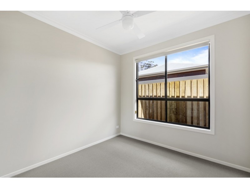 5/27 Yarrow Close, Middle Ridge QLD 4350