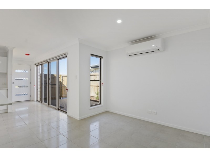 2/6a Tatum Court, Glenvale QLD 4350