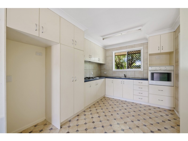 200 Mackenzie Street, Rangeville QLD 4350