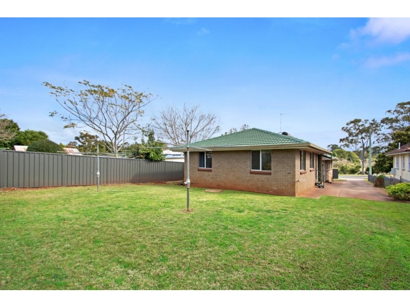 200 Mackenzie Street, Rangeville QLD 4350