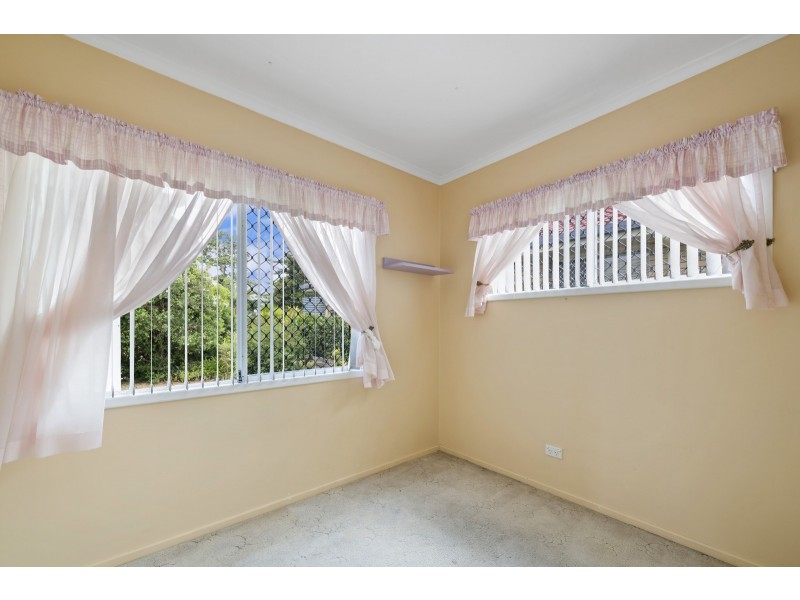 280 West Street, Kearneys Spring QLD 4350
