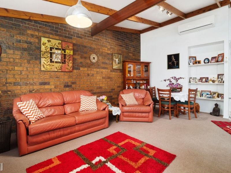 8/1 Whichello Street, Newtown QLD 4350
