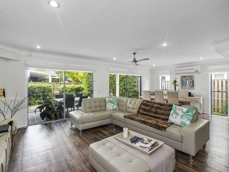 57 Venice Street, Burleigh Waters QLD 4220